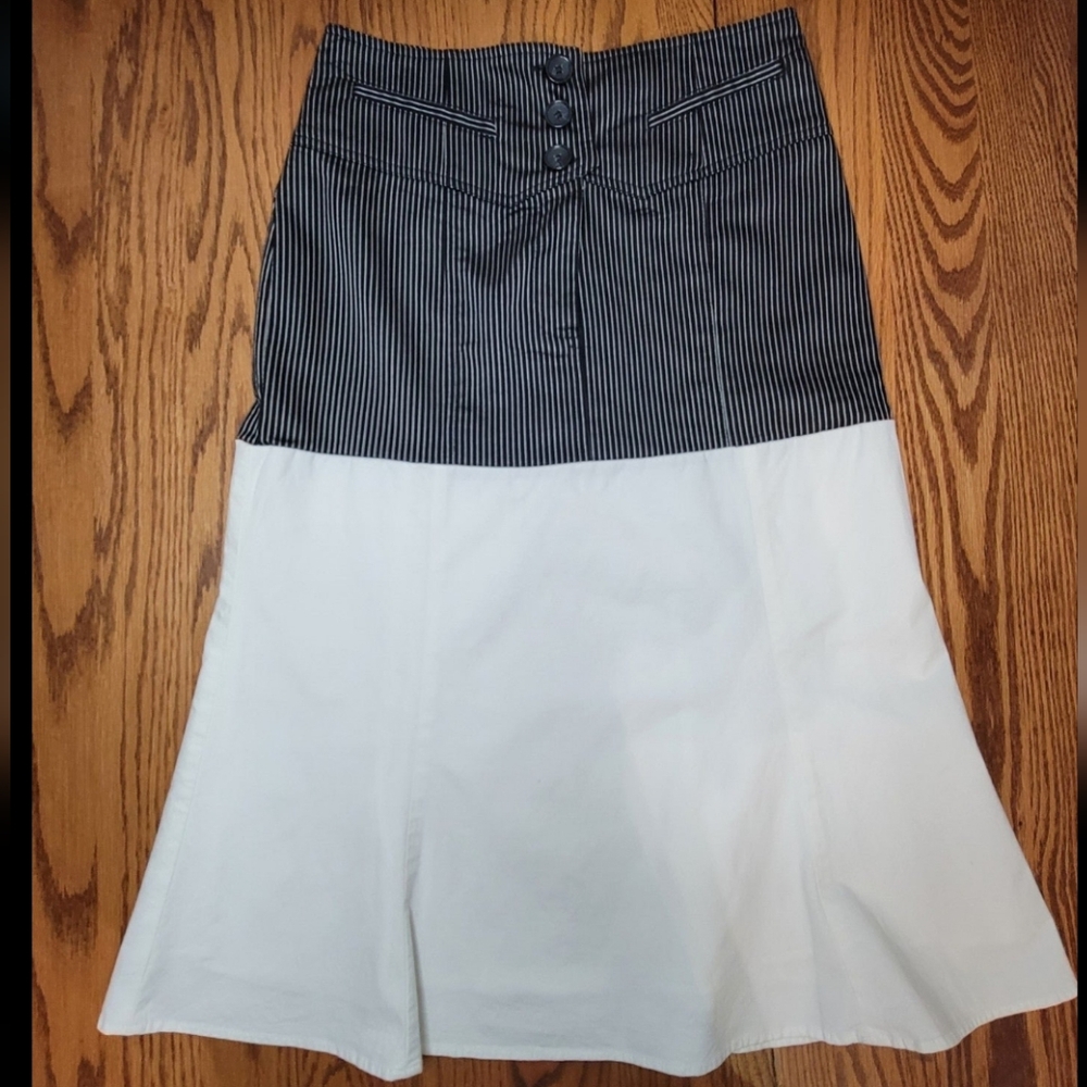 Twentyone Womens Pleated Skirt Size M Striped White Black
